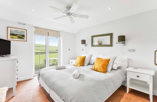 Kingsbridge Cottage | 6 Ocean's Edge
