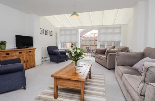 Bexhill-on-Sea House | 60 Galley Hill View