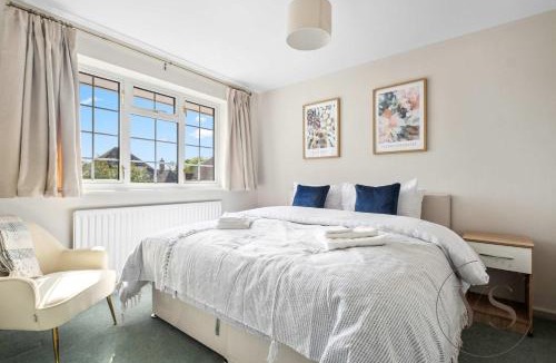 Sutton Coldfield House | 6BR Villa in Birmingham with Free Onsite Parking