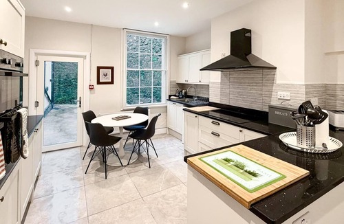Matlock Bath Cottage | 7 Bed in Matlock Bath (oc-n34368)