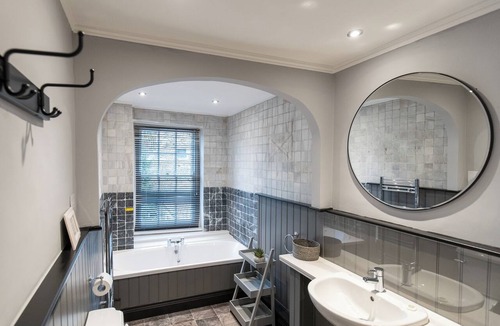 Sedgeford Cottage | 7 bedroom accommodation in Sedgeford, near Hunstanton