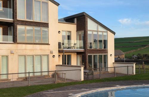 Burgh Island Apartment | 7 Ocean's Edge