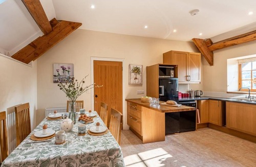 Westbrook Court Cottage | 8 Bed in Llanigon (oc-bn241)