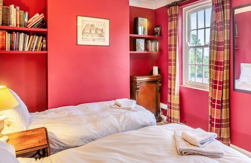 Tadcaster Cottage | 8 bedroom accommodation in Wighill, near York