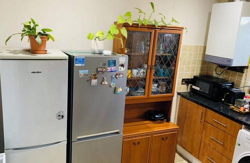 Sutton Central Apartment | A Clean & Cosy Abode for a Comfortable Homestay