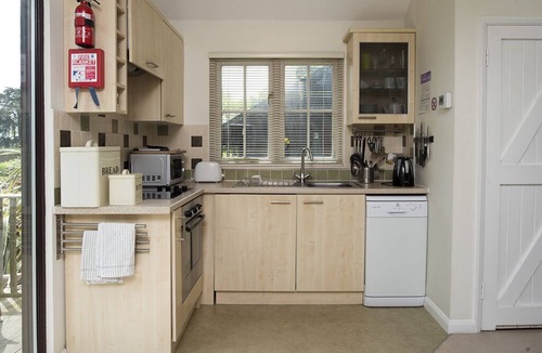 Icklesham Cottage | A luxurious self-catering retreat for two, complete with indoor pool & hot tub.