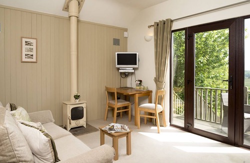 Icklesham Cottage | A luxurious self-catering retreat for two, complete with indoor pool & hot tub.