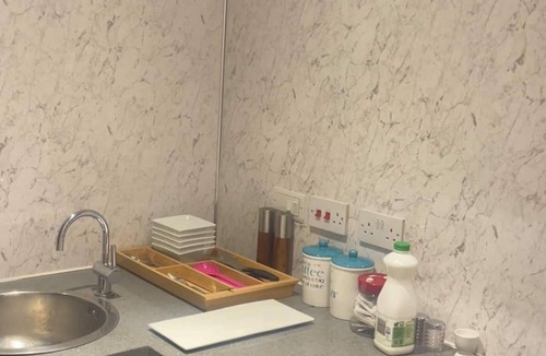 Sleaford Apartment | A self contained apartment located in a very quiet village, free private parking