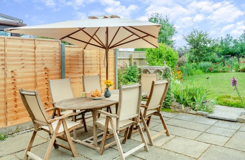 Holworth House | Abbeydale - Three Bedroom House, Sleeps 5