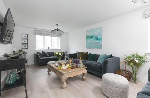 Lelant House | Abelia