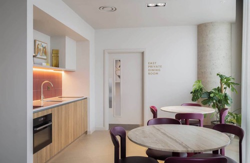 East Acton Apartment | Accessible Studio | Long Stay Ideal | StayCozy