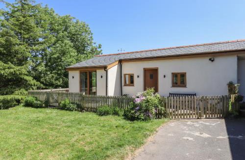 Bideford House | Adipit Stables