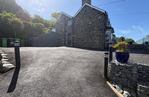 Harlech House | Aelfor