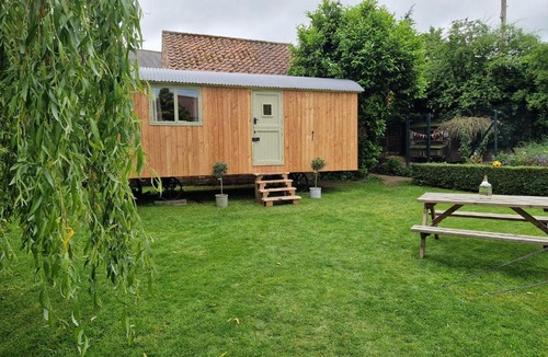 Aldwark Other | Aldwark Bridge Glamping - Shepherd's Hut