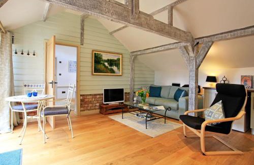 Frampton House | Alpaca Cottage