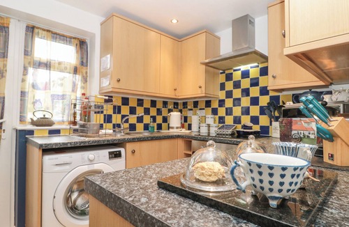 Folkton Cottage | Amari