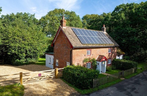 New Forest District Cottage | Ames Cottage - Countryside View