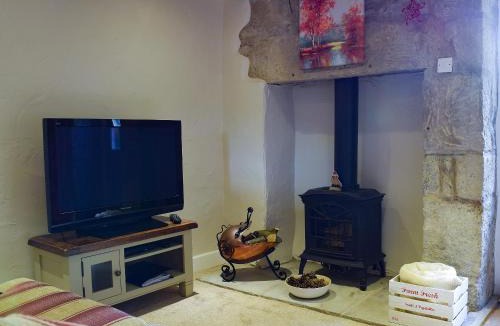 Giggleswick House | April Cottage - Uk2152