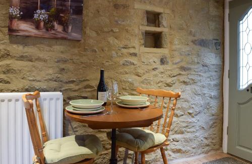Giggleswick House | April Cottage - Uk2152
