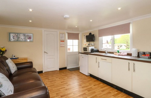 Stalham Cottage | ARDEA, pet friendly, with a garden in Stalham