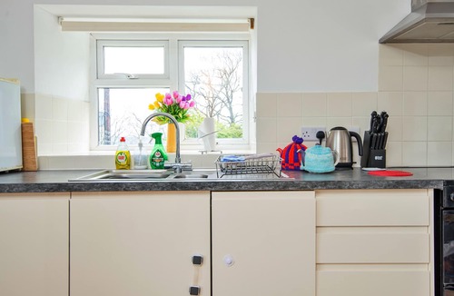 Dinas Cross Cottage | Arfron