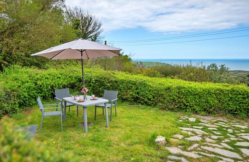 Dinas Cross Cottage | Arfron