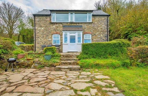 Dinas Cross Cottage | Arfron