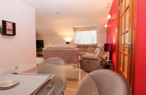 Bowness-on-Windermere Apartment | Ascension Island