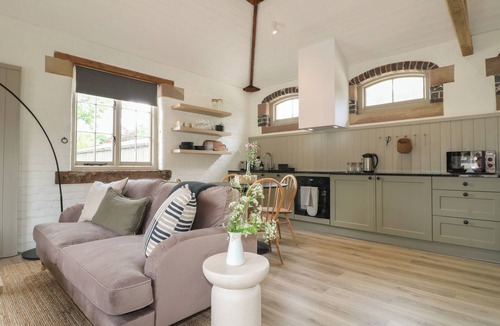 Crich House | ASH COTTAGE - FOLD YARDS, family friendly in Alderwasley