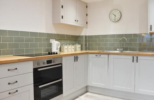 Redruth House | Ash