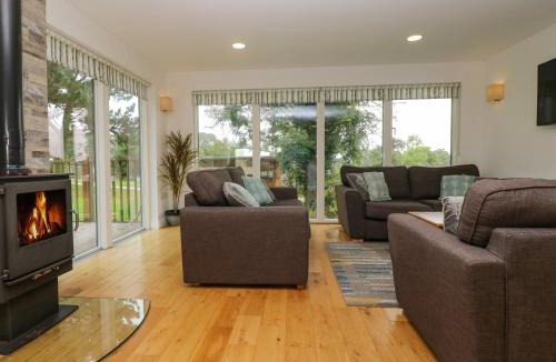 Carnon Downs House | Ash