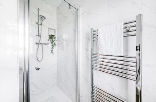 Radbourne House | Ash Lodge
