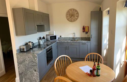 Wedmore House | Ashton Cottages