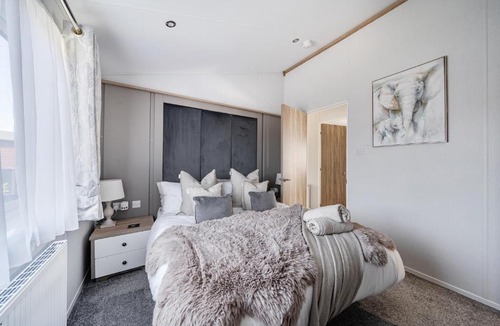 Mullacott House | Atlantic Breeze Luxury Lodge sleep 6