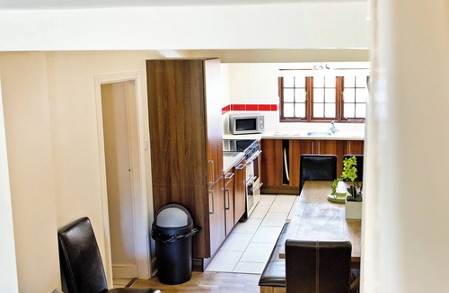 Knockerdown Cottage | Attractive barn conversion set in three acres of shared grounds.