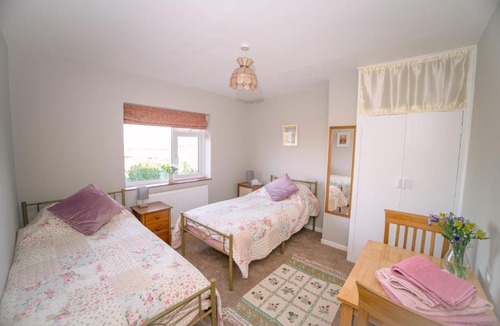 Glastonbury House | Avalonia