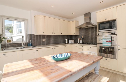 Dartmouth Cottage | Avondale