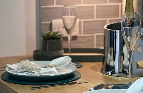 Hopton Apartment | Barn Owl Lodge