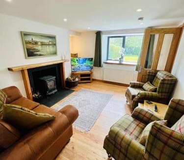 Contin House | Barty’s Bothy