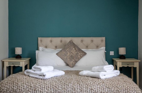 North Cerney Hotel | Bathurst Arms