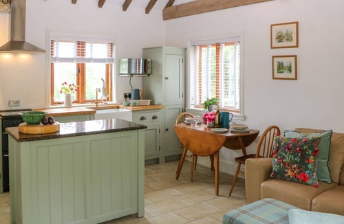 Turnditch House | Bay Tree Cottage is in Belper.