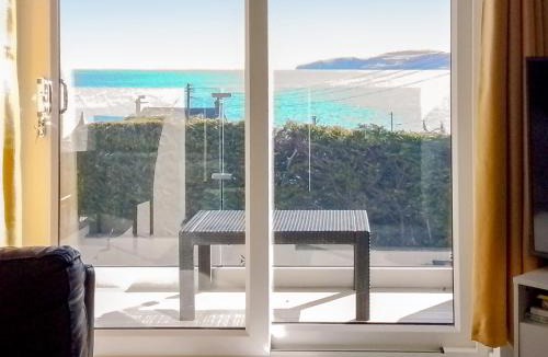 Benllech House | Beach Cottage