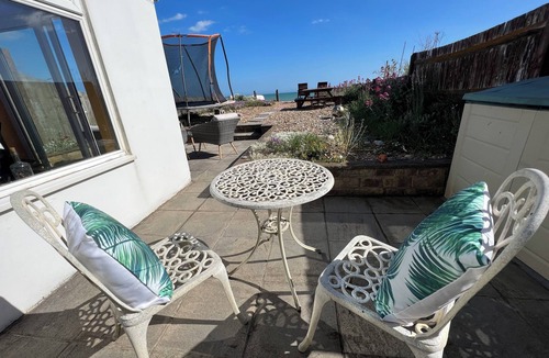 Pevensey House | Beach front house