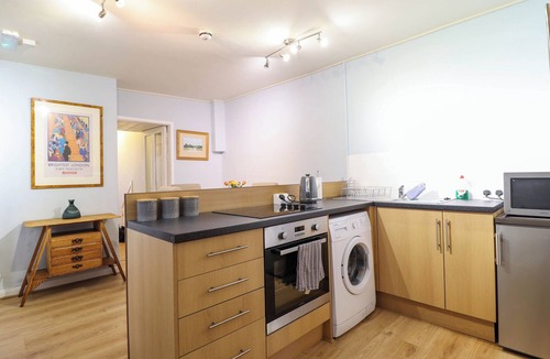 Aberystwyth Cottage | BEACH HAVEN, pet friendly, character holiday cottage in Aberystwyth