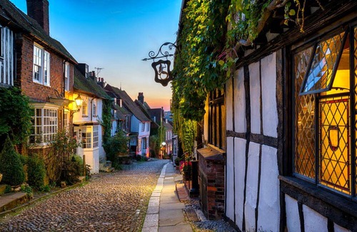 Camber Cottage | Beachcomber - an apartment that sleeps 4 guests in 2 bedrooms