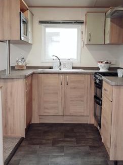 Dymchurch Ski Chalet | Beaches 20 New Beach