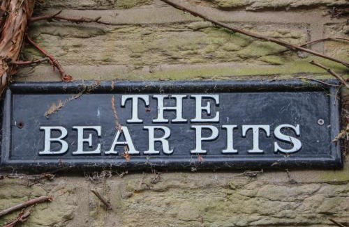Hayfield House | Bear Pit Cottage