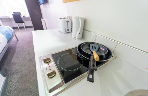 Selly Oak Apartment | Beautiful 1-bed Studio in Birmingham