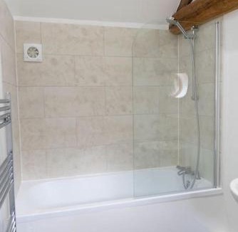 Aubourn Apartment | Beautiful barn conversion surrounded by woodland near Newark Show-ground