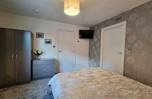 Methley Apartment | Beautiful detached 1 bed stone cottage